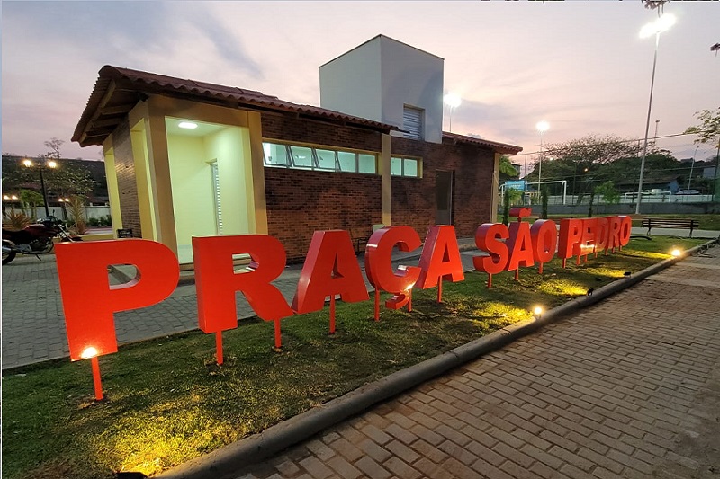 Serviço de Jardinagem, na praça São Pedro, realizado pela Plantar. Serviço de Jardinagem, a revitalização da praça São Pedro, realizada pela Plantar Jardinagem em Baixo Guandu
